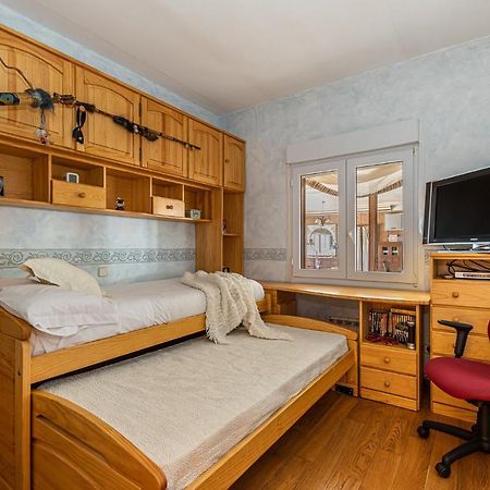 Waou Deluxe Cottage Titulcia Exterior foto