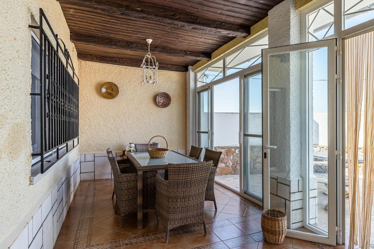 Waou Deluxe Cottage Titulcia Exterior foto