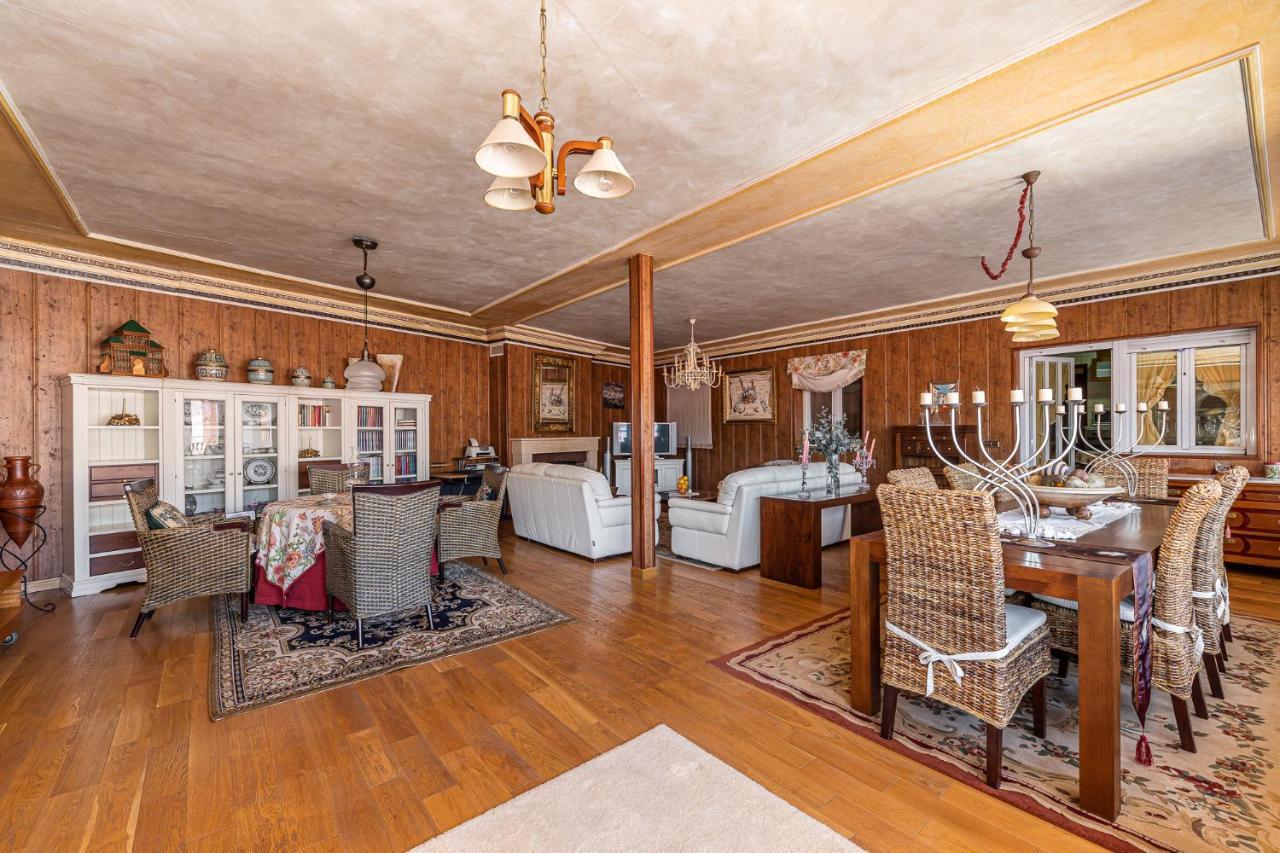 Waou Deluxe Cottage Titulcia Exterior foto